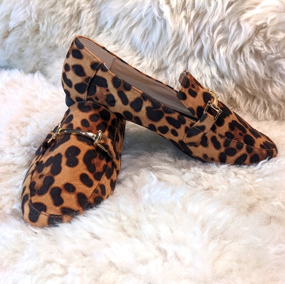 *Never Worn* Leopard Print Loafer - Picture 1 of 2